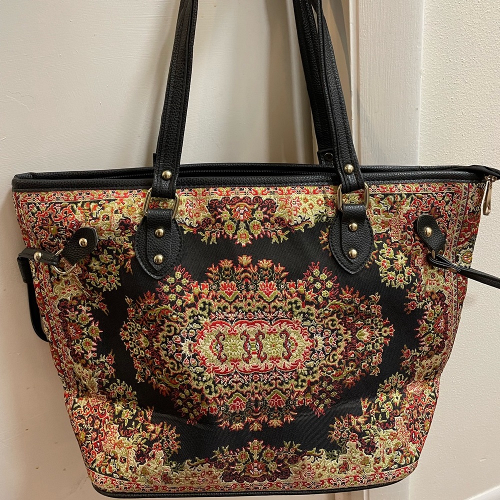 Turkish bag tote style